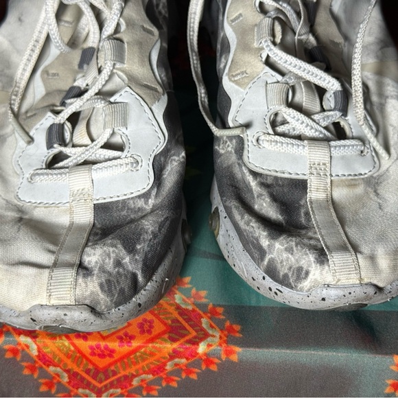 Nike React Element Kenny 55 size 9.5 men - Picture 8 of 15